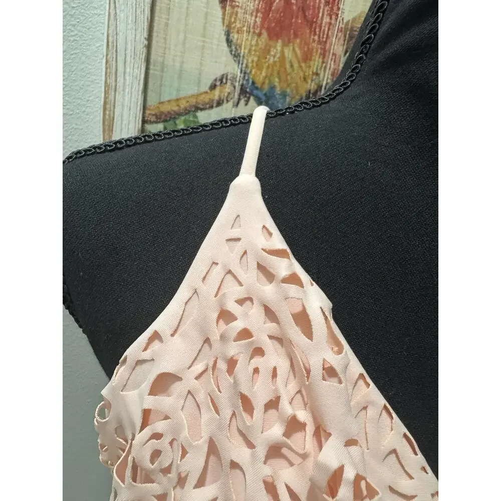 New Stunning Cut Out Pink Roses Swim Top Xhilaration Women's Sz XL